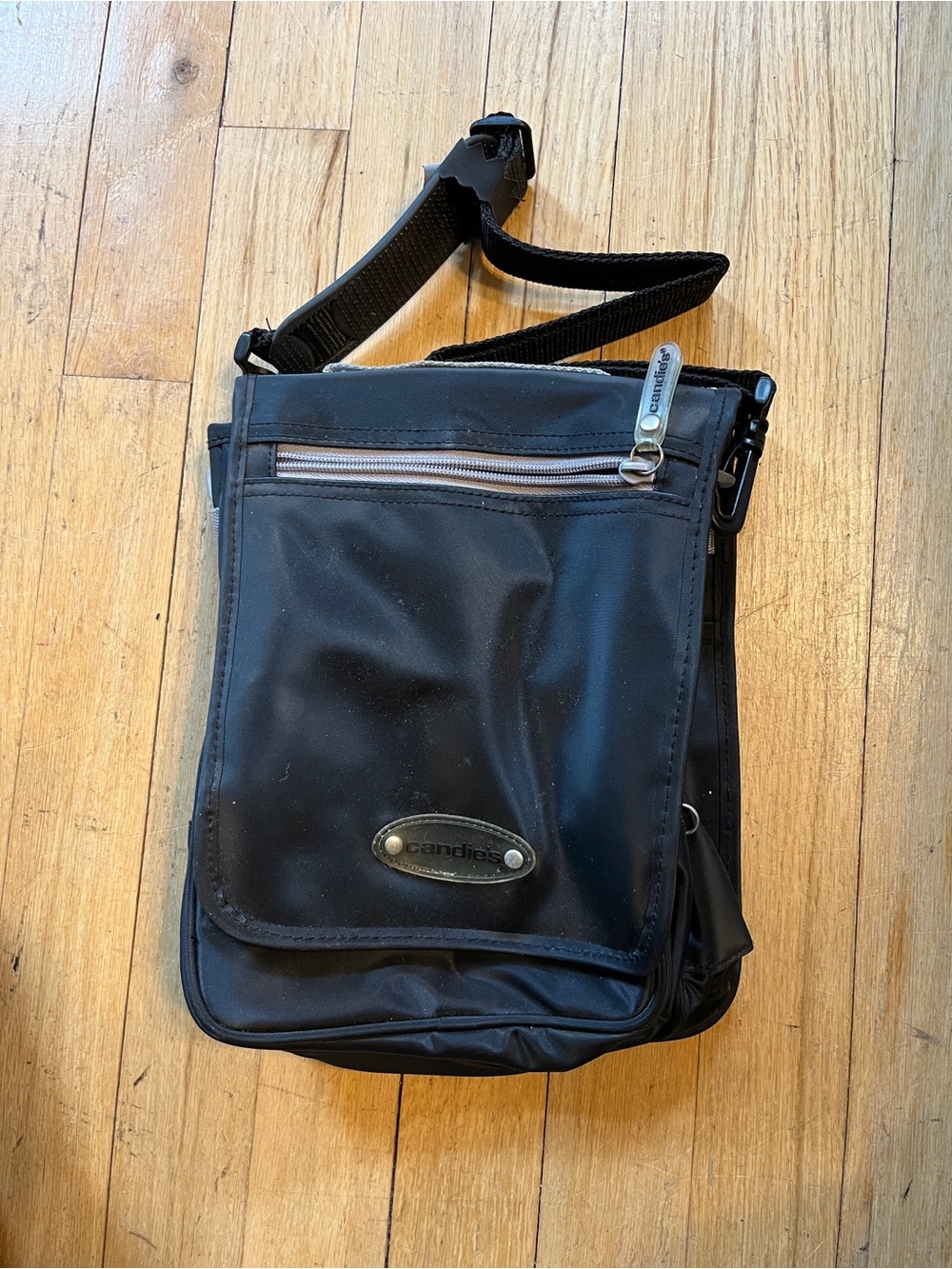 vintage new black nylon Candies Brand utility bag with many pockets & functions